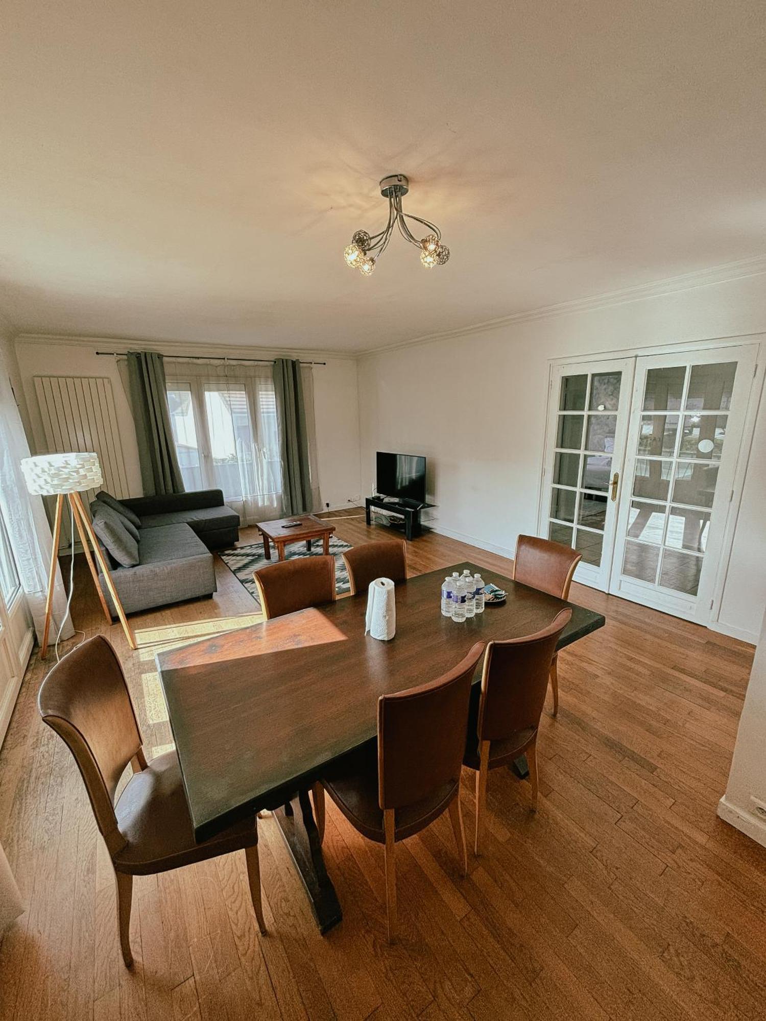 Duplex Avec Jardin - Proche Paris - Disneyland - Rer - Noisy-le-Grand Exterior foto